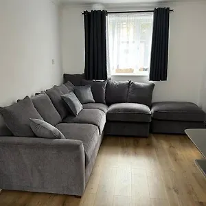 Holiday home A Luxurious 3 Bed-terrance House, London