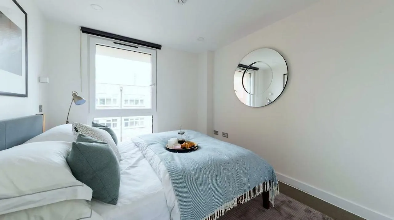 Homestay Duplex Penthouse Apartment London