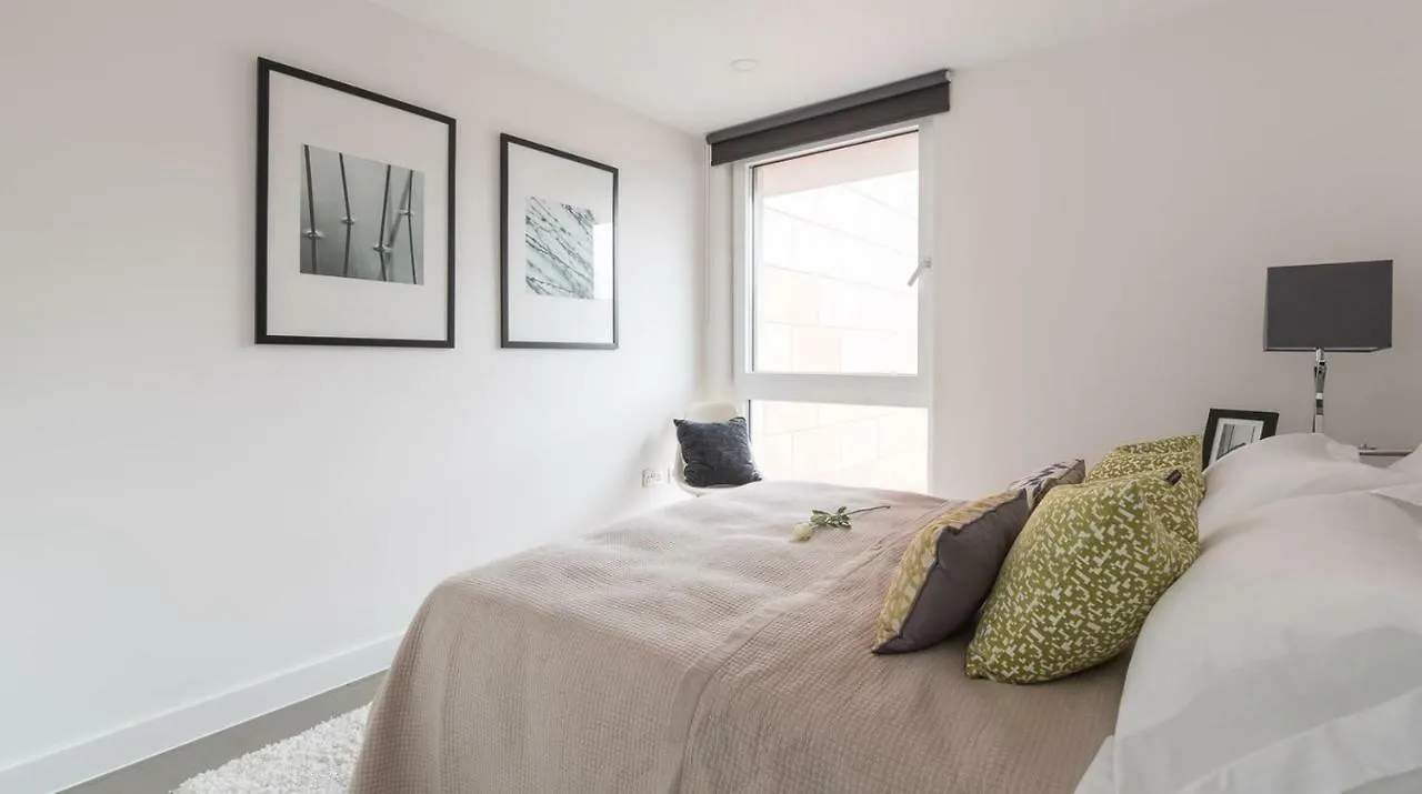 Duplex Penthouse Apartment London Homestay